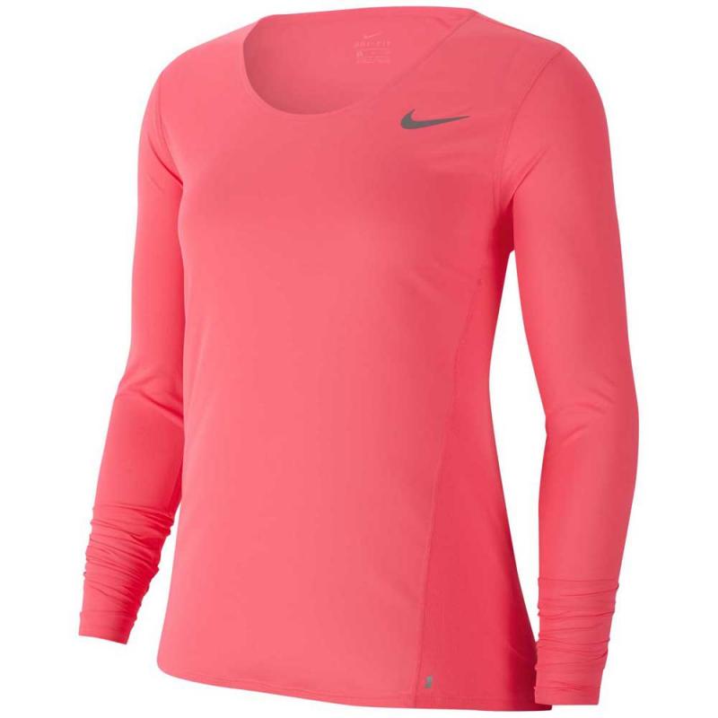 Looking for the Perfect Nike Top for Women: How to Choose the Best Long Sleeve Shirt for Your Needs