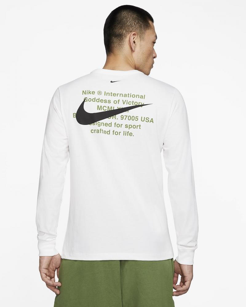Looking for the Perfect Nike Top for Women: How to Choose the Best Long Sleeve Shirt for Your Needs