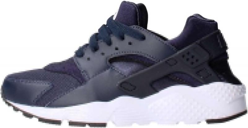 Looking for the Perfect Pair of Blue Nike Huaraches. Check Your Size for Comfort