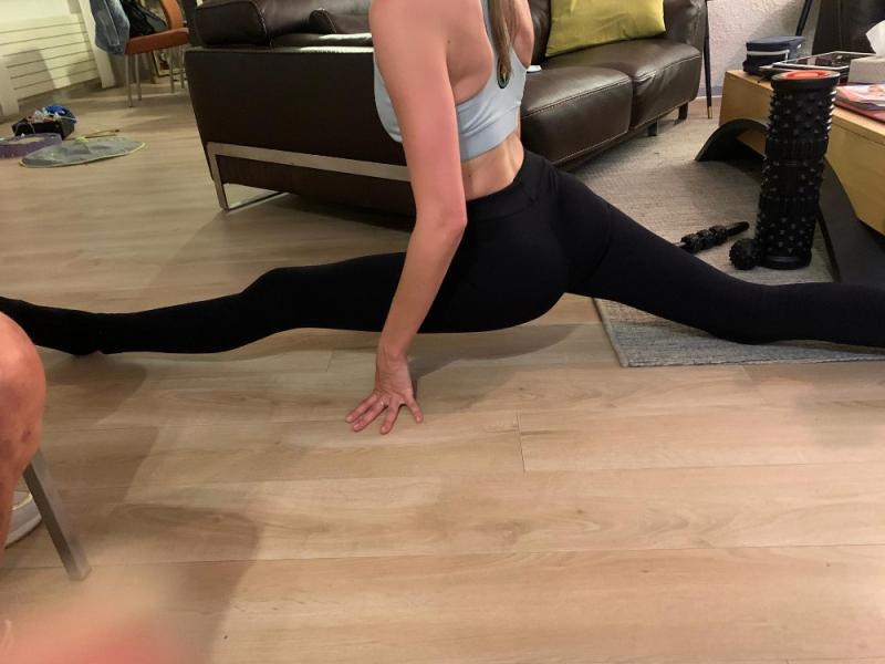 Looking for the Perfect Pair of Blue Yoga Leggings. : Discover 15 Styles You