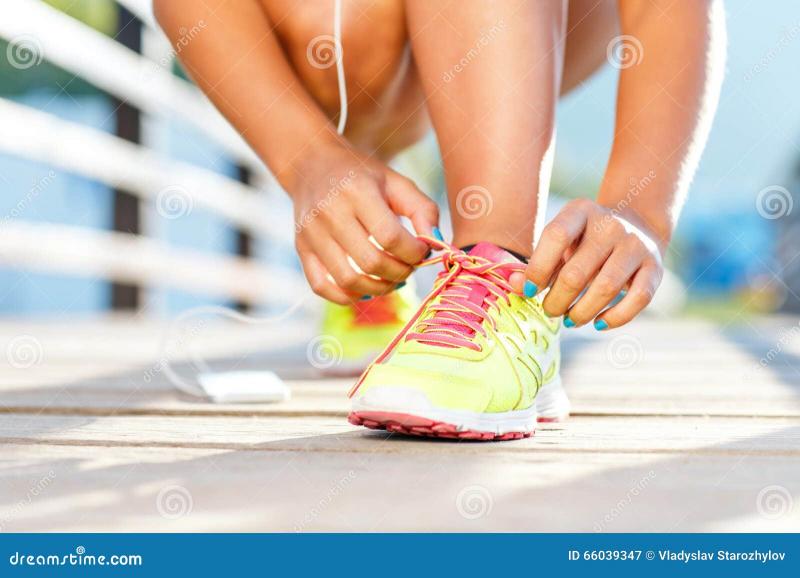 Looking for the Perfect Pair of Sports Shoes for Women. Here are the Top 15 Tips to Find the Best Fit
