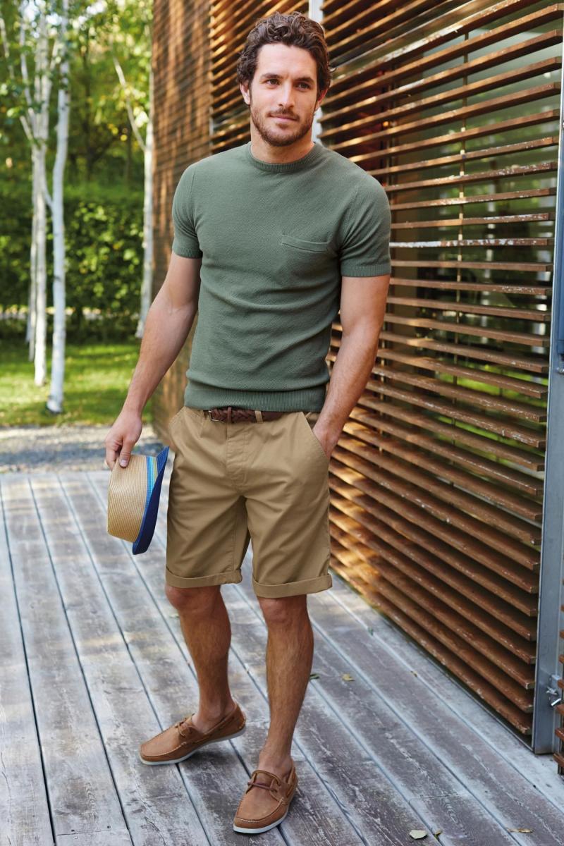 Looking for The Perfect Pair of Woven Shorts This Summer. Discover The Top 15 Styles For Any Occasion