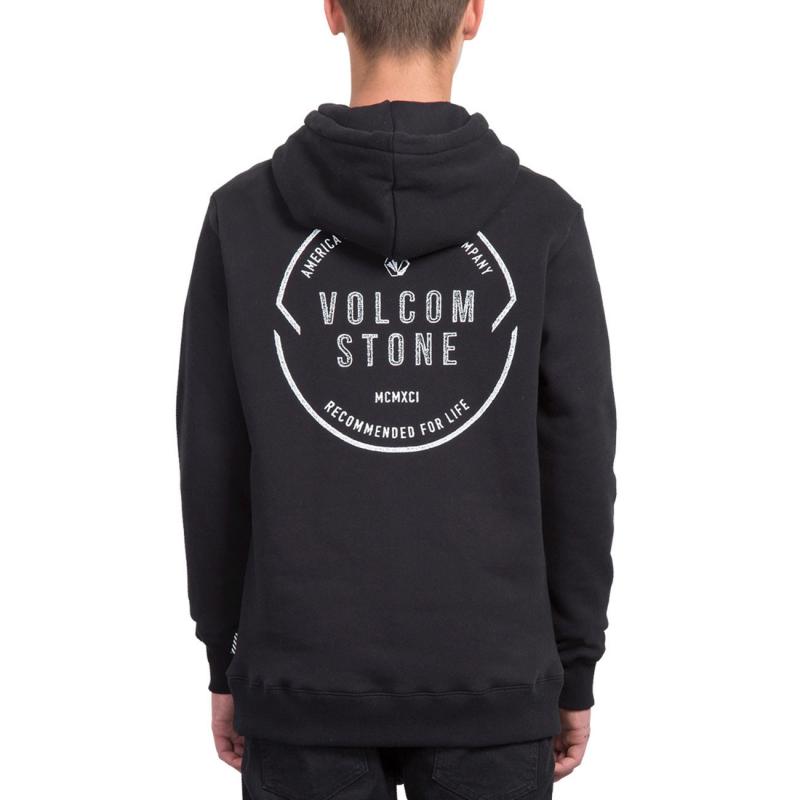 Looking for The Perfect Pullover Hoodie This Season. Discover The 15 Features To Look For