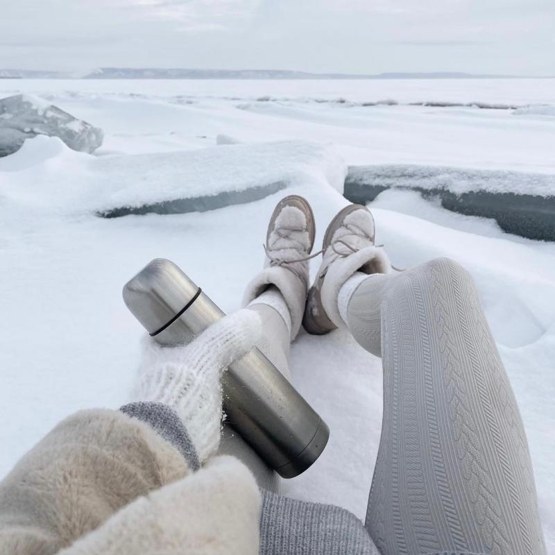 Looking for The Perfect Red Snow Gear This Winter: Discover Our Top Picks of Stylish & Functional Red Snow Pants and Bibs