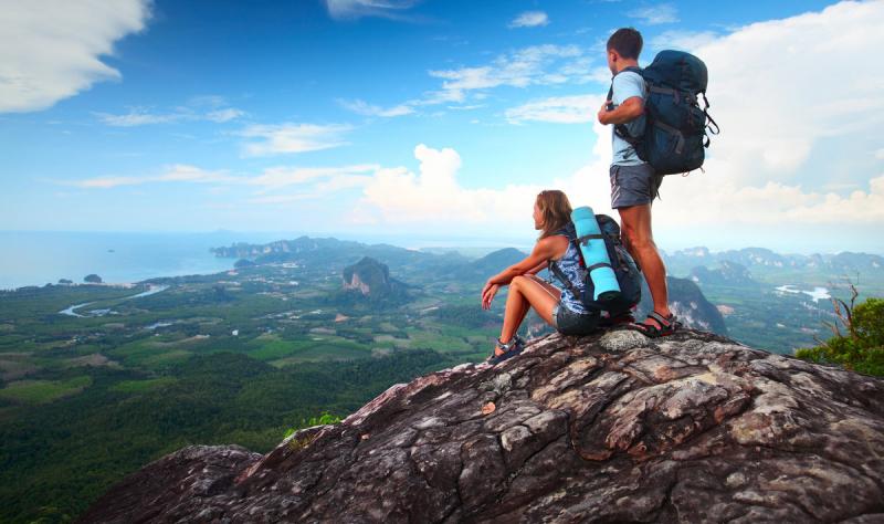 Looking for the Perfect Roxy Backpack. Here are the Top 15 Features to Consider