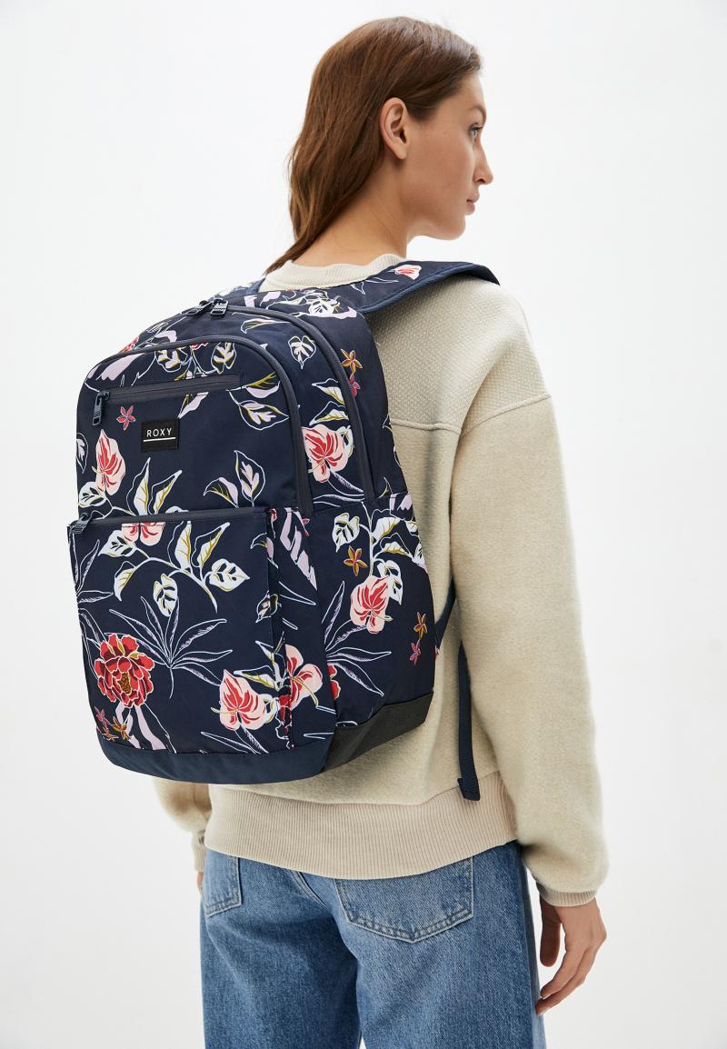 Looking for the Perfect Roxy Backpack. Here are the Top 15 Features to Consider