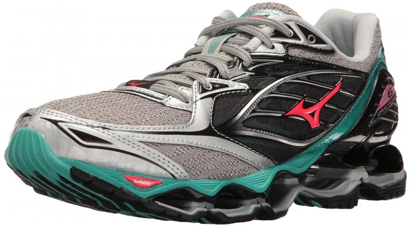 Looking for the Perfect Running Shoe. Consider the Mizuno Sweep 5 Metallic