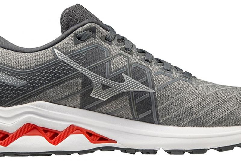 Looking for the Perfect Running Shoe. Consider the Mizuno Sweep 5 Metallic