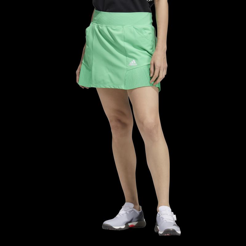 Looking for the Perfect Running Skort for Women. Discover the 15 Must-Have Features