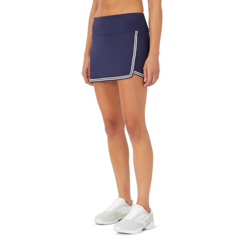 Looking for the Perfect Running Skort for Women. Discover the 15 Must-Have Features