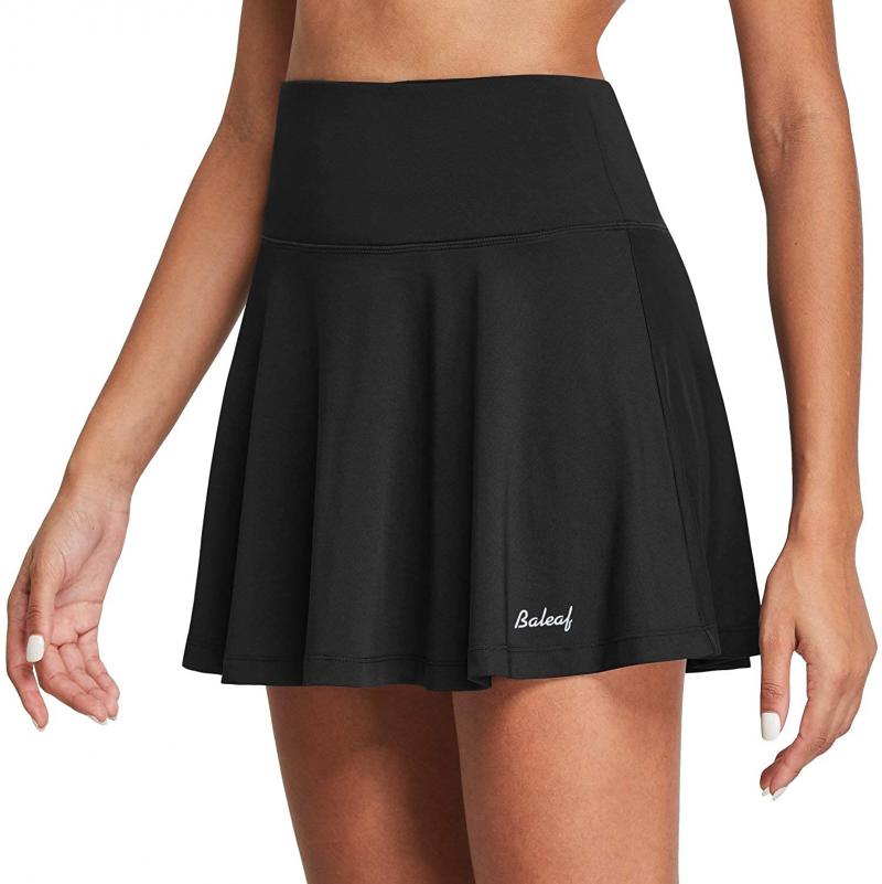 Looking for the Perfect Running Skort for Women. Discover the 15 Must-Have Features