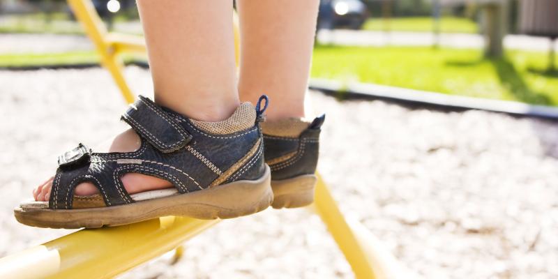 Looking for The Perfect Slides This Summer. Discover The Top Youth Sandals Your Kids Will Love