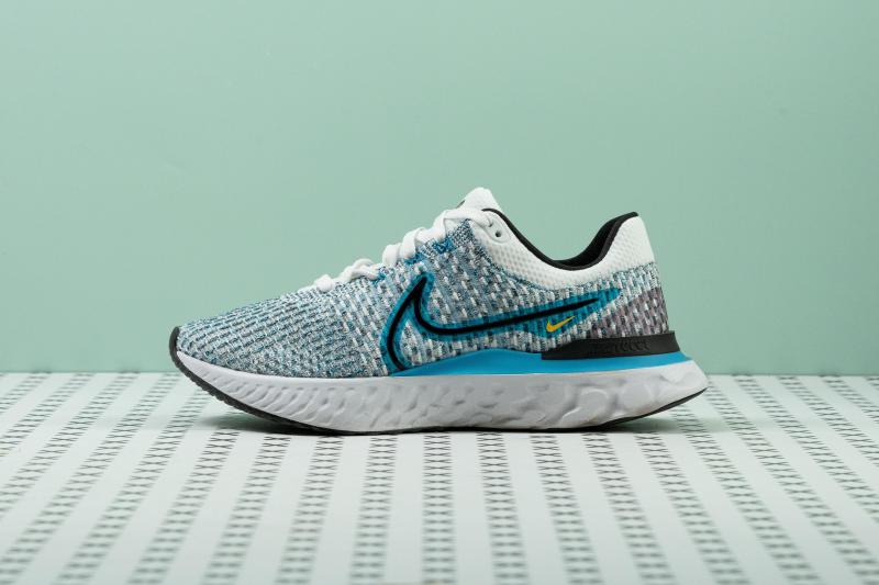 Looking for the Perfect Sneaker in 2023. Try These Top Nike Flyknit Styles for Men