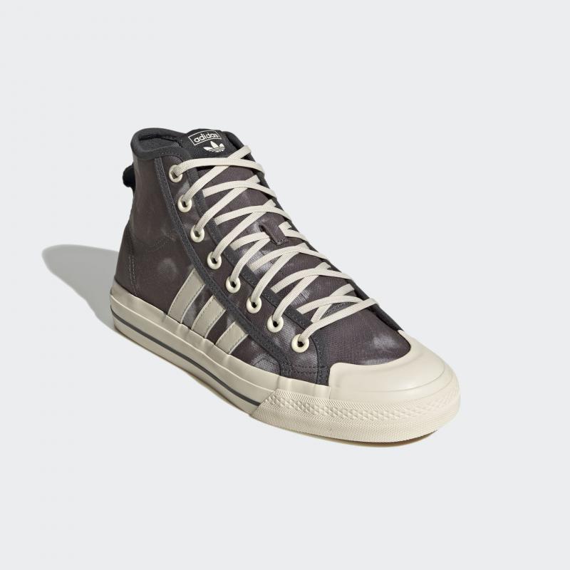 Looking for the Perfect Sneakers. Try On Nizza RF Hi Shoes