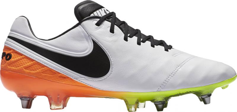 Looking for the Perfect Soccer Cleat This Year: Discover the Nike Tiempo and Dominate the Pitch