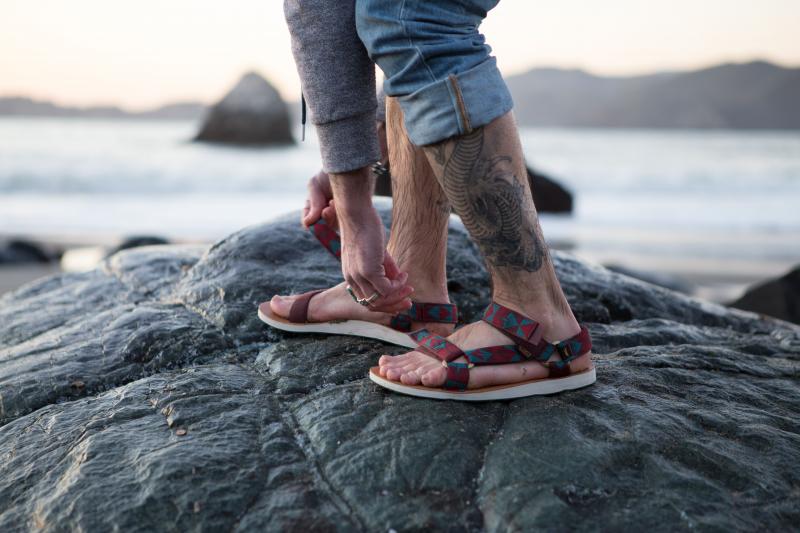 Looking for The Perfect Summer Sandals for Men: Why Teva Pájaro Are the Best