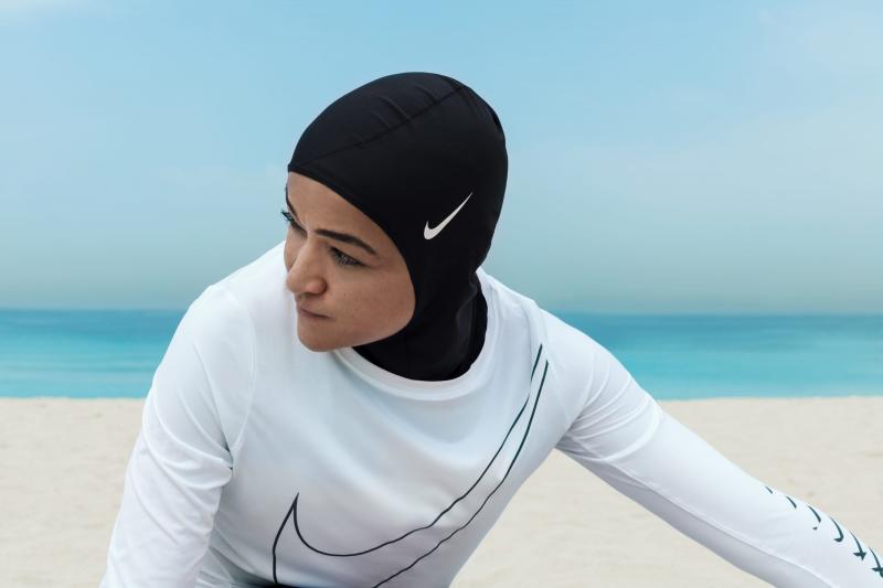 Looking for The Perfect Training Hoodie. Master These 15 Must-Knows About Nike Pro