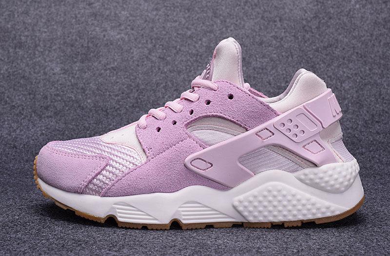 Looking for the Perfect Turf Shoe. 15 Things to Know About the Nike Huarache Pro