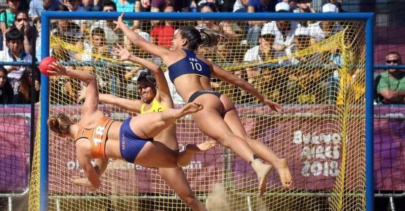 Looking for the Perfect Volleyball Shorts This Season. Find Out the Best Mizuno Options Here