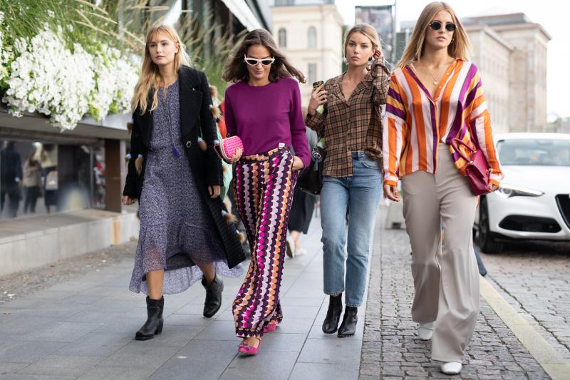 Looking for the Perfect Walking Capri Trousers. Try These 15 Styles : The Styles and Trends Worth Buying in 2023