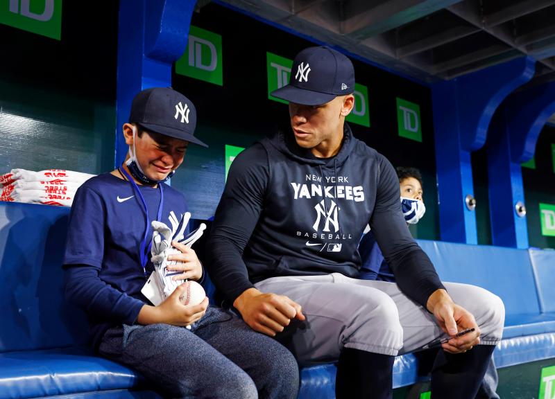 Looking for the Perfect Yankees Gift This Season. Discover the Top 15 Yankees Tervis Tumblers That Every Fan Will Love