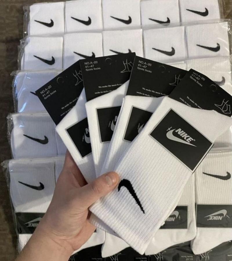 Looking for the Ultimate Cushioned Socks for 2023. Nike Everyday Max are the Answer