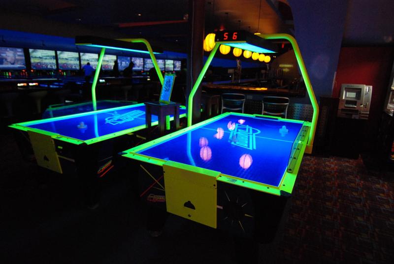 Looking for the Ultimate Home Air Hockey Experience. Discover the Best 72 Inch Tables