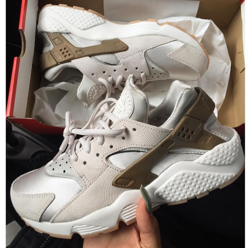 Looking for the Ultimate Sneaker: Why Nike Huarache 7 Is a Must-Have