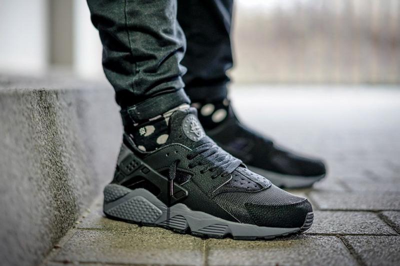 Looking for the Ultimate Sneaker: Why Nike Huarache 7 Is a Must-Have