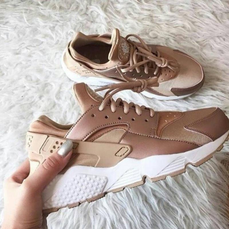Looking for the Ultimate Sneaker: Why Nike Huarache 7 Is a Must-Have