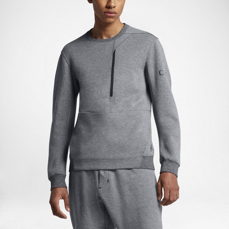 Looking For The Ultimate Sweatshirt: Why Nike Tech Fleece Rules Them All