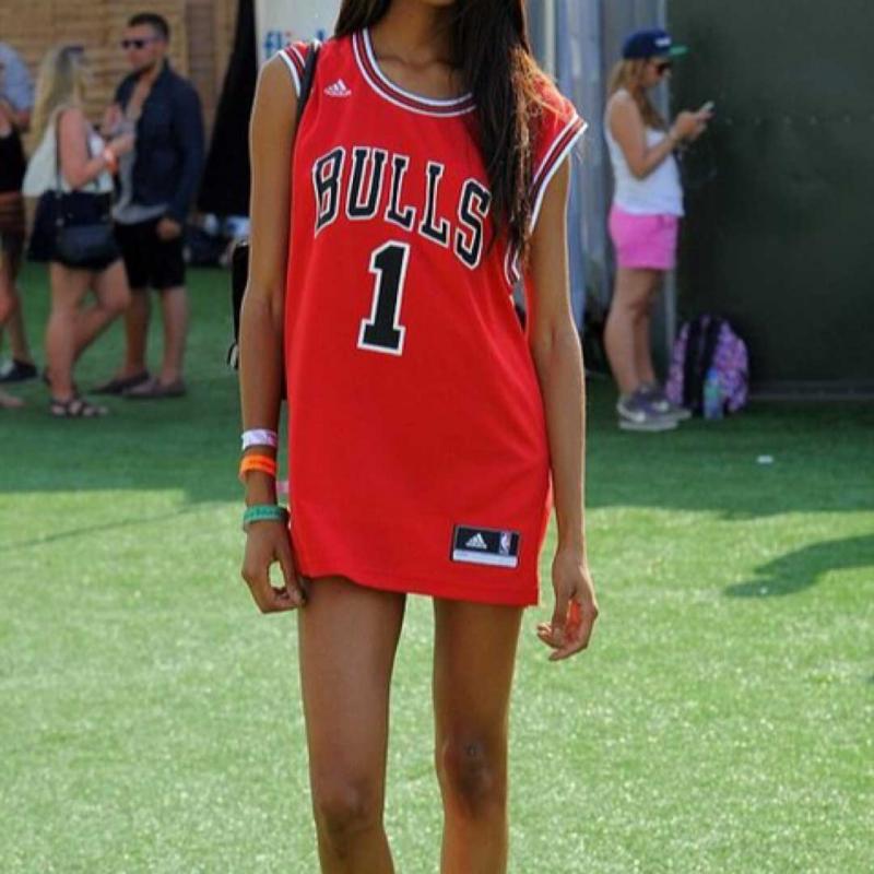Looking for Top Basketball Gear This Year. Discover the Most Stylish Basketball Outfits for Women