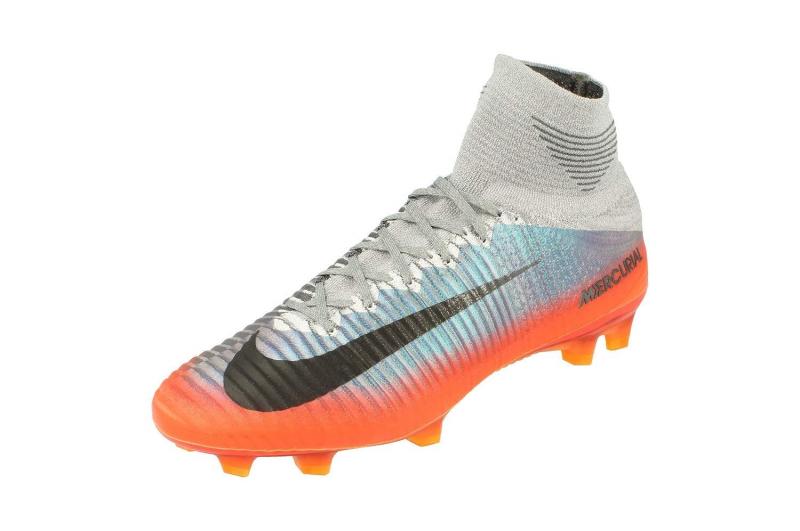 Looking For Top Mens Soccer Cleats. Find The Best Nike Mercurials This Year