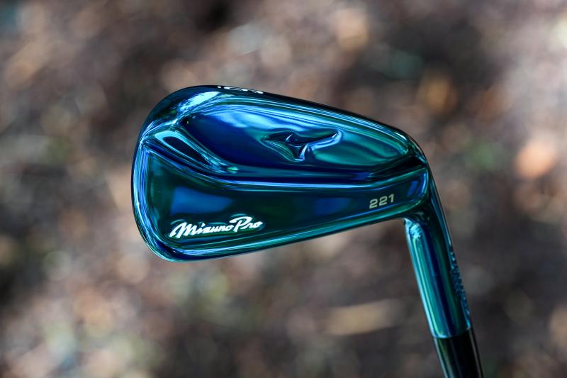 Looking for Top Mizuno Golf Apparel: Discover the 15 Best Mizuno Golf Clothing Items You Need in Your Bag This Year