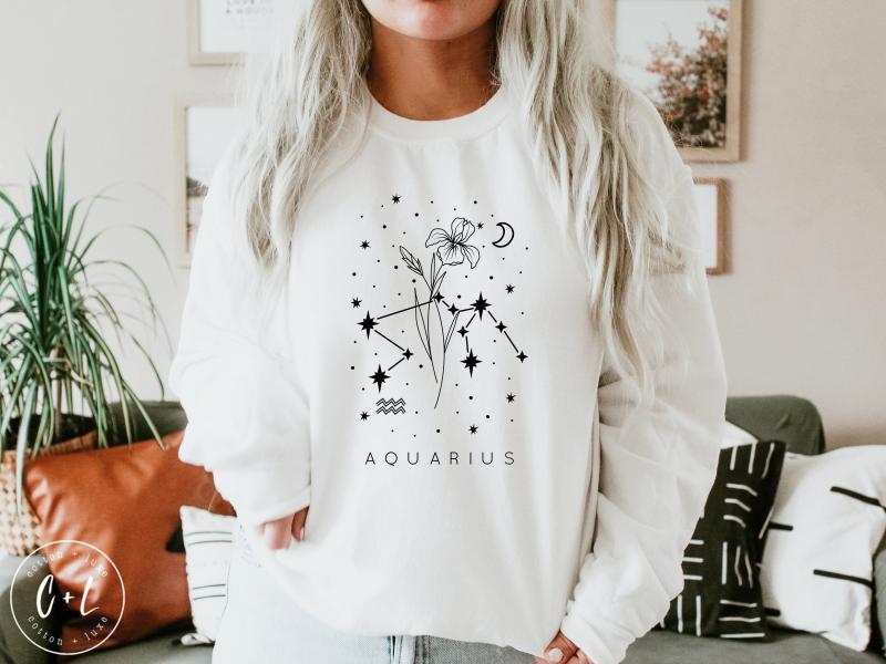 Looking for Toronto Sweatshirts This Fall. 15 Stylish Finds You