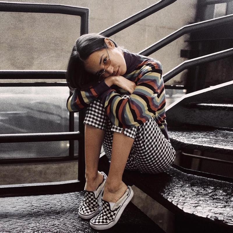 Looking for Vans with Straps This Year: Discover the Coolest Styles Now