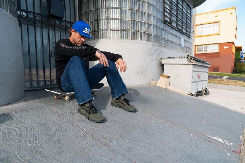 Looking for Vans with Straps This Year: Discover the Coolest Styles Now