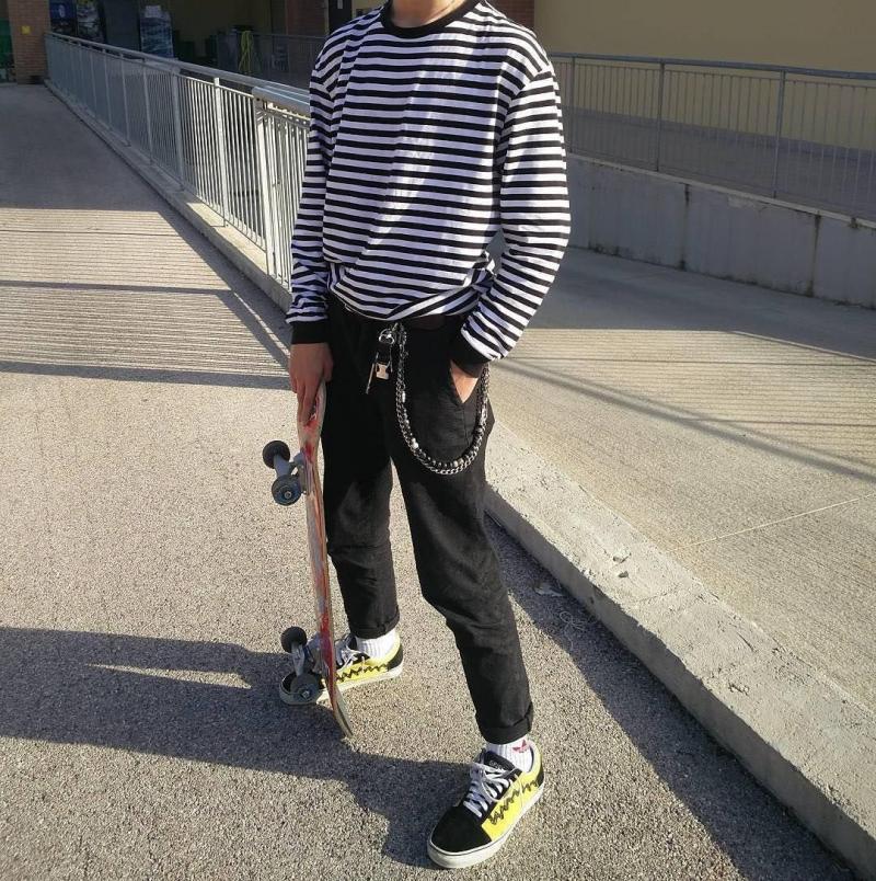 Looking for Vans with Straps This Year: Discover the Coolest Styles Now