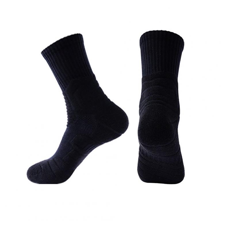 Looking for Versatile Athletic Socks in 2023. Discover the Best Nike Elite Crew Socks