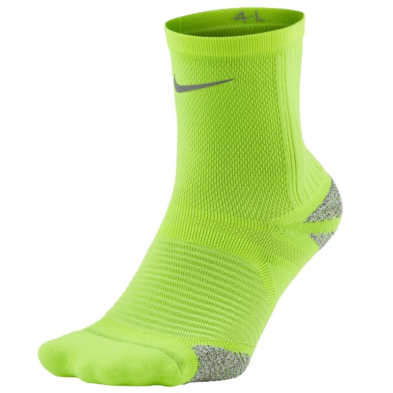Looking for Versatile Athletic Socks in 2023. Discover the Best Nike Elite Crew Socks