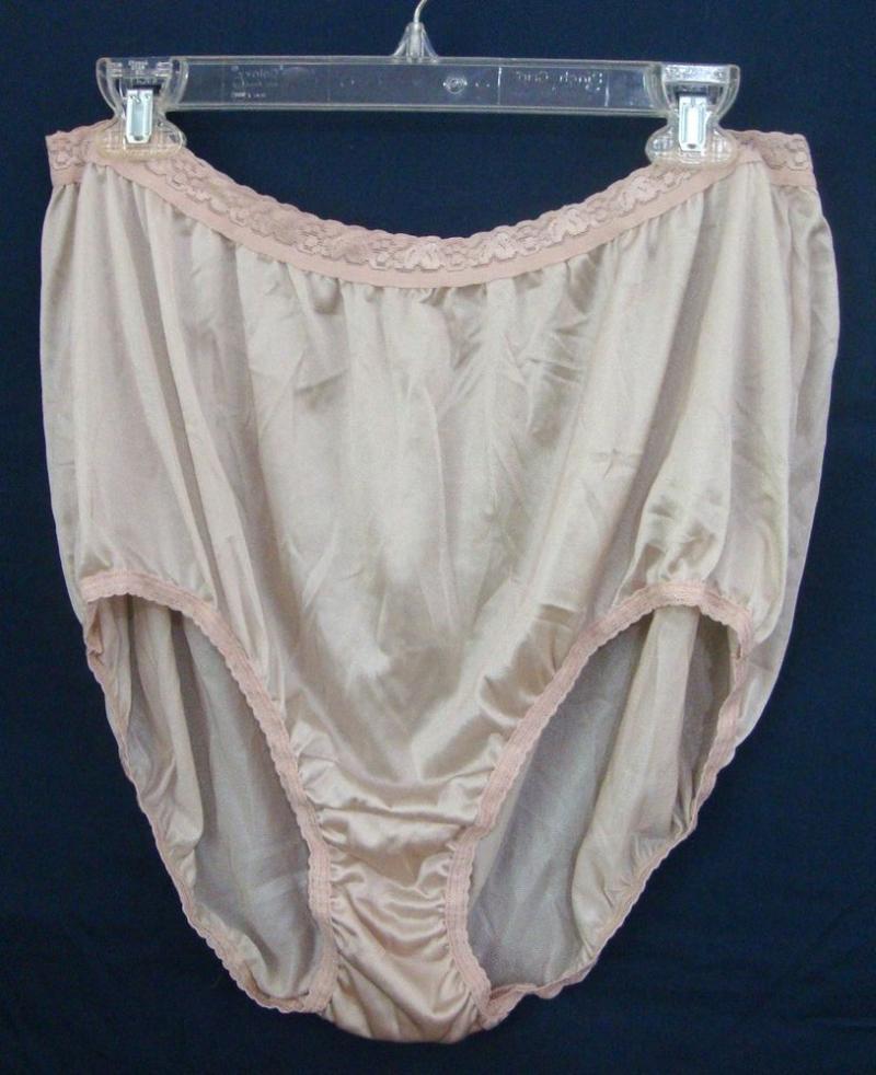 Looking for Vintage Style. Try Adidas Knickers