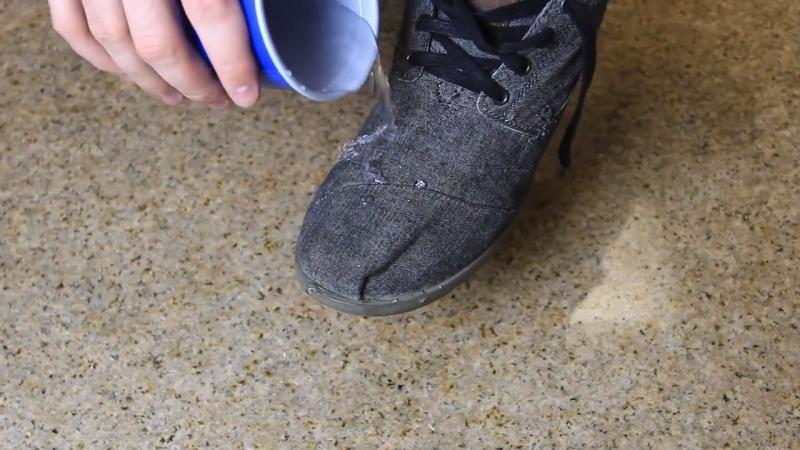 Looking for Waterproof Golf Shoes to Keep Feet Dry. Find Out Here