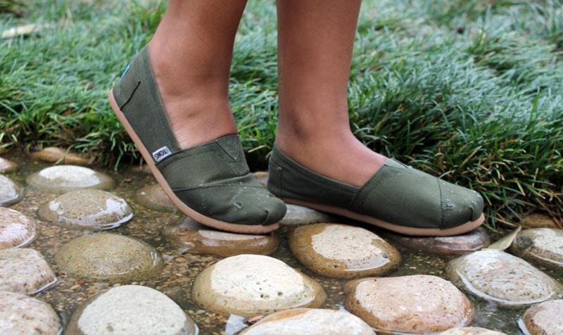 Looking for Waterproof Golf Shoes to Keep Feet Dry. Find Out Here