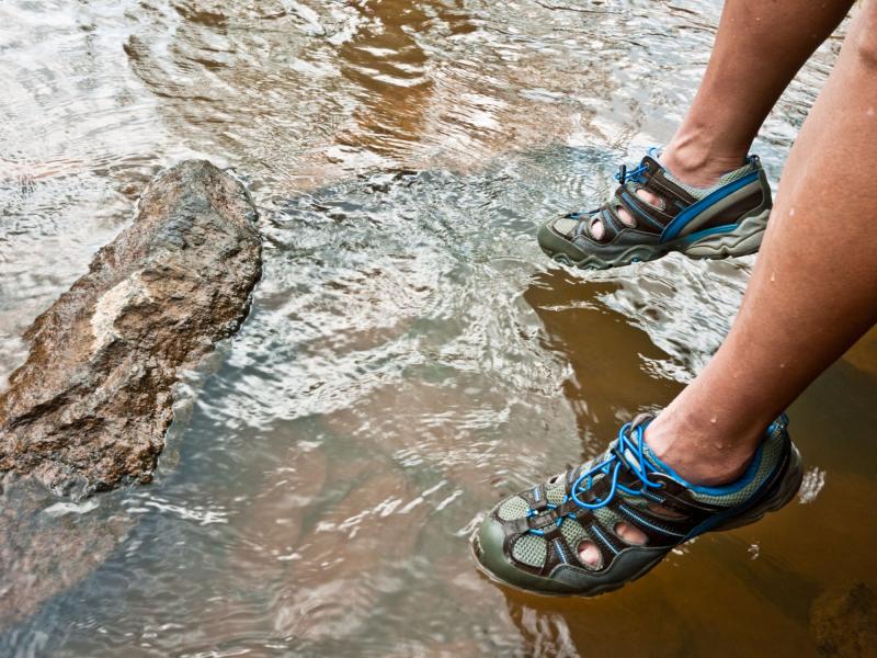 Looking for Waterproof Golf Shoes to Keep Feet Dry. Find Out Here