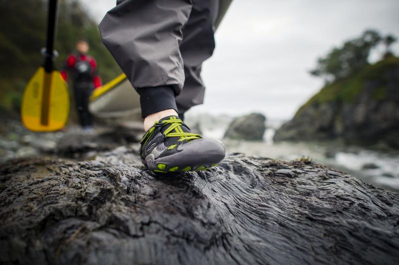 Looking for Waterproof Golf Shoes to Keep Feet Dry. Find Out Here