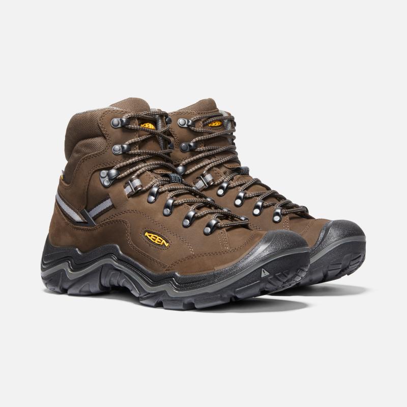 Looking for Waterproof Hiking Shoes. Discover The Best Keen Dry Options