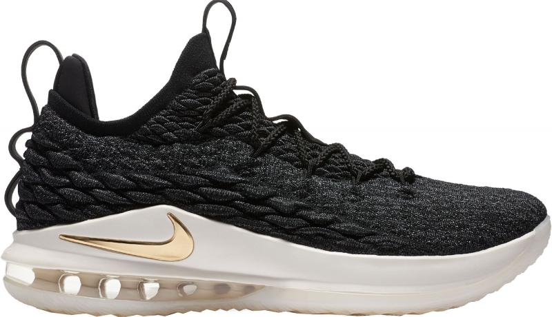 Looking for White Basketball Shoes. The 15 Best Models for 2022