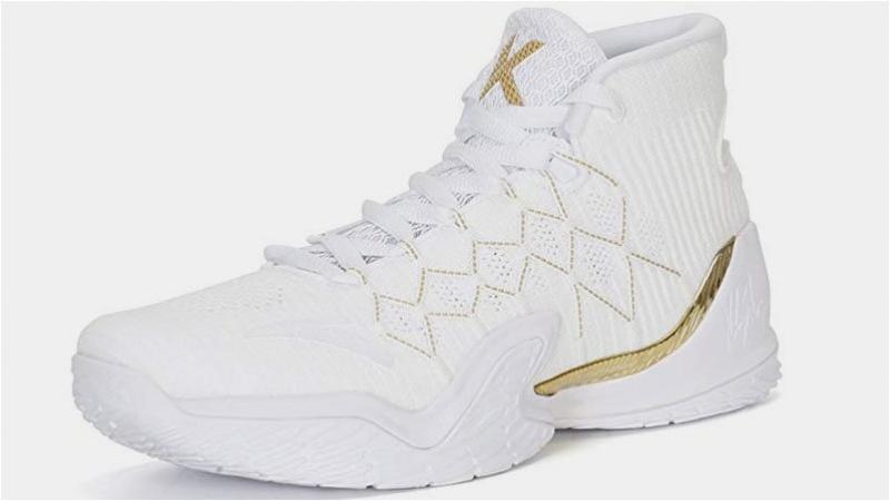 Looking for White Basketball Shoes. The 15 Best Models for 2022
