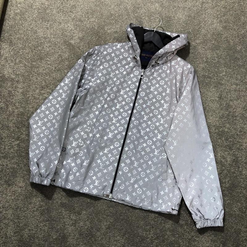 Looking for Windbreaker Jackets This Year. Find The Best Windbreaker Near Me