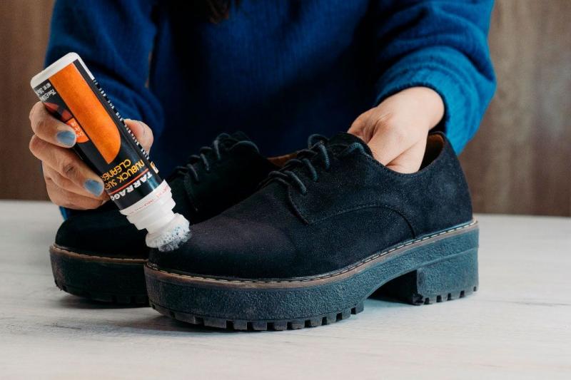 Looking for Winter Footwear to Stay Dry: 15 Reasons Zipper Overshoes are a Must-Have